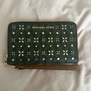Michael Kors Black and Gold Patterned Wallet